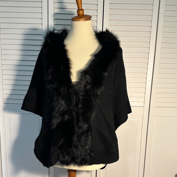 Alberto Makali Black Sweater with 100% Fox Fur Trim